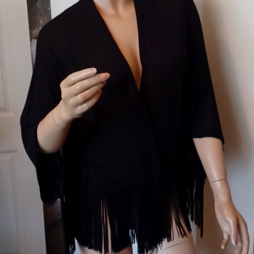 Women's  black shawl